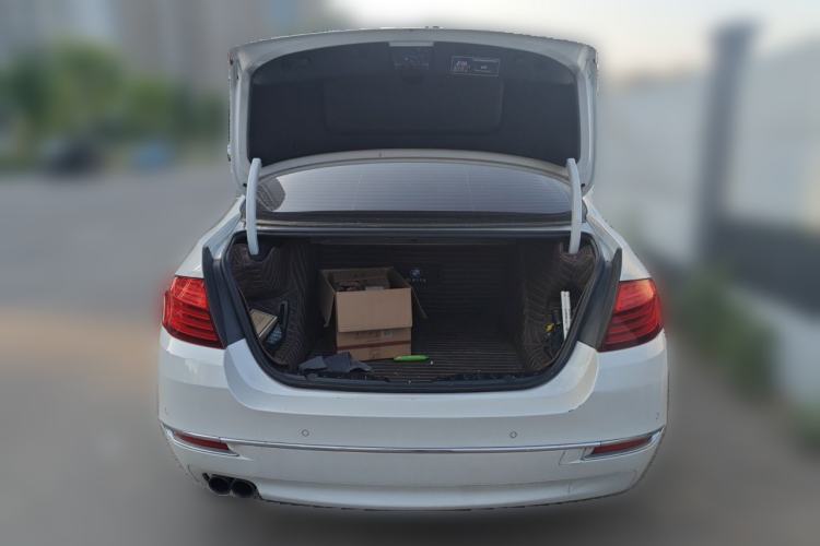 Used BMW 5 Series 2017 525Li Luxury Design Package Trunk