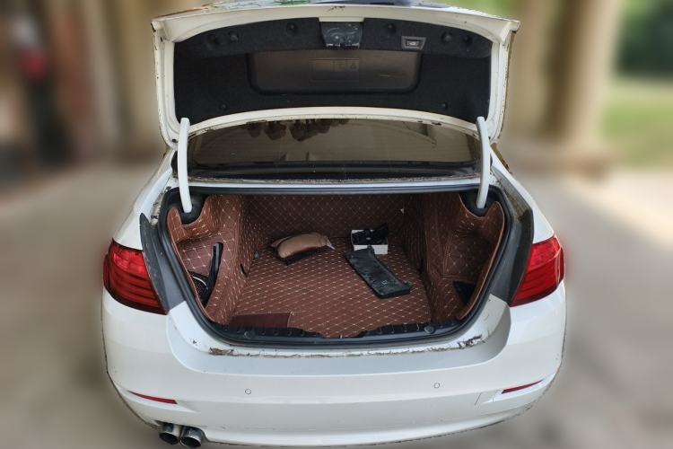 Used BMW 5 Series 2017 520Li Elegant Edition Trunk