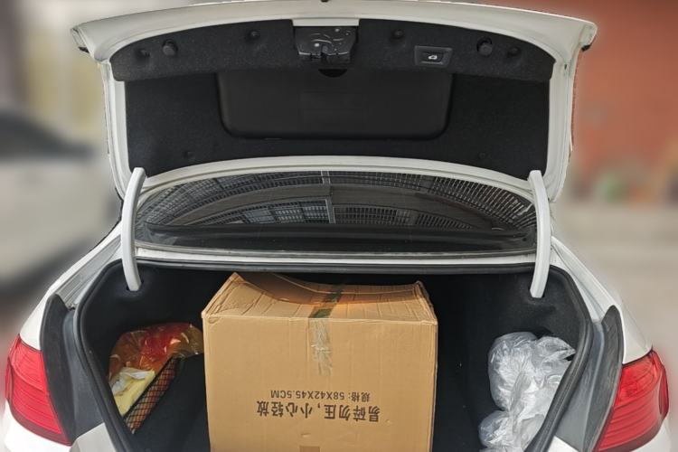 Used BMW 5 Series 2017 525Li Luxury Design Package Trunk