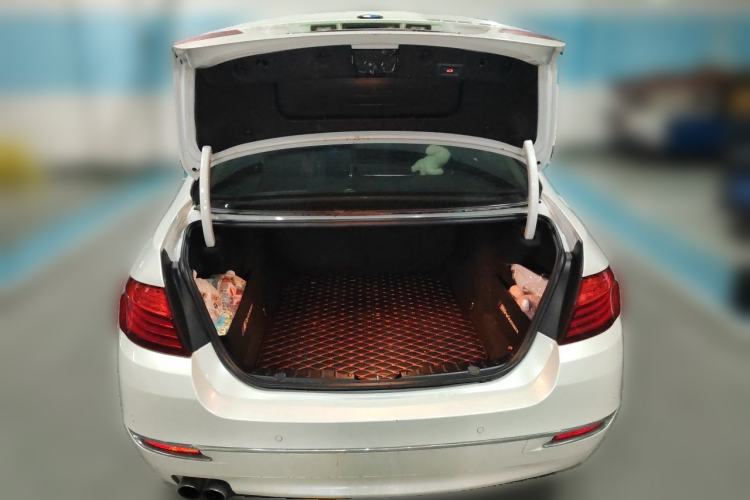 Used BMW 5 Series 2017 525Li Luxury Design Package Trunk