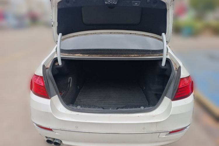 Used BMW 5 Series 2017 525Li Luxury Design Package Trunk