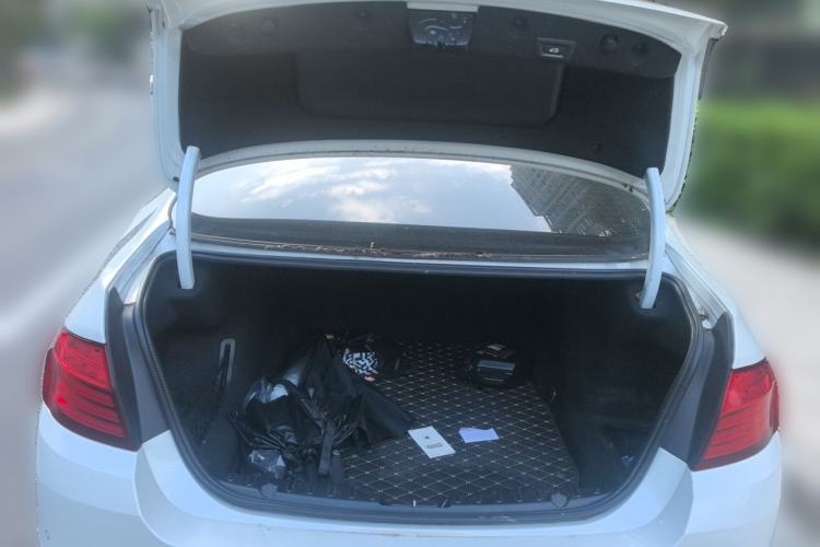 Used BMW 5 Series 2017 525Li Leading Model Trunk
