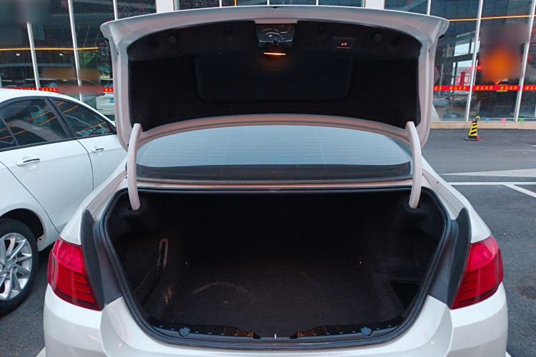 Used BMW 5 Series 2017 520Li Elegant Edition Trunk