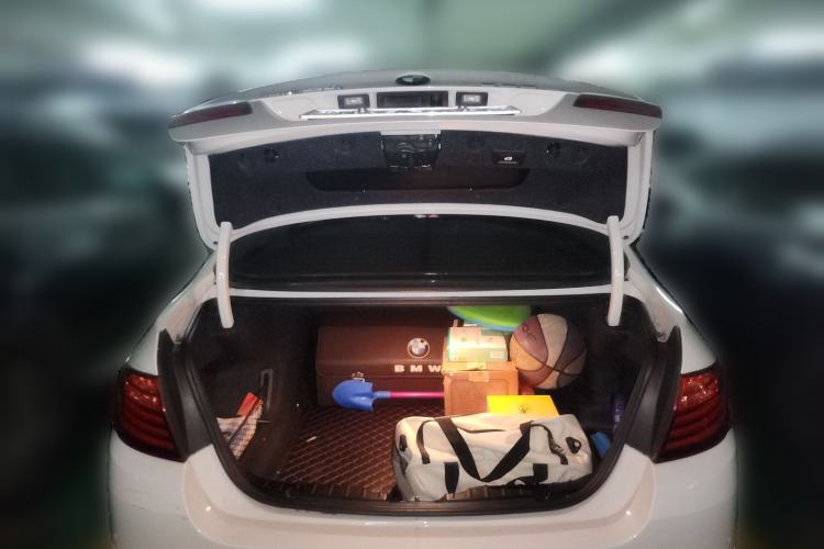 Used BMW 5 Series 2017 525Li Luxury Design Package Trunk