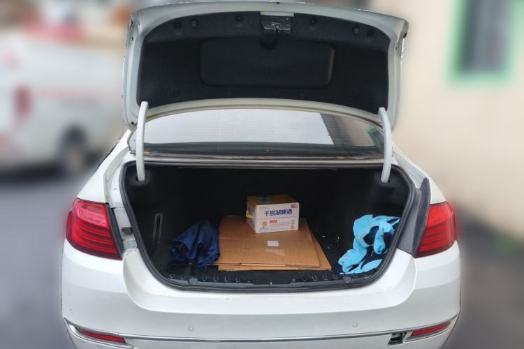 Used BMW 5 Series 2017 525Li Luxury Design Package Trunk