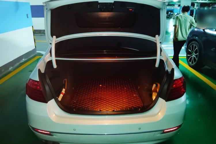 Used BMW 5 Series 2017 525Li Luxury Design Package Trunk