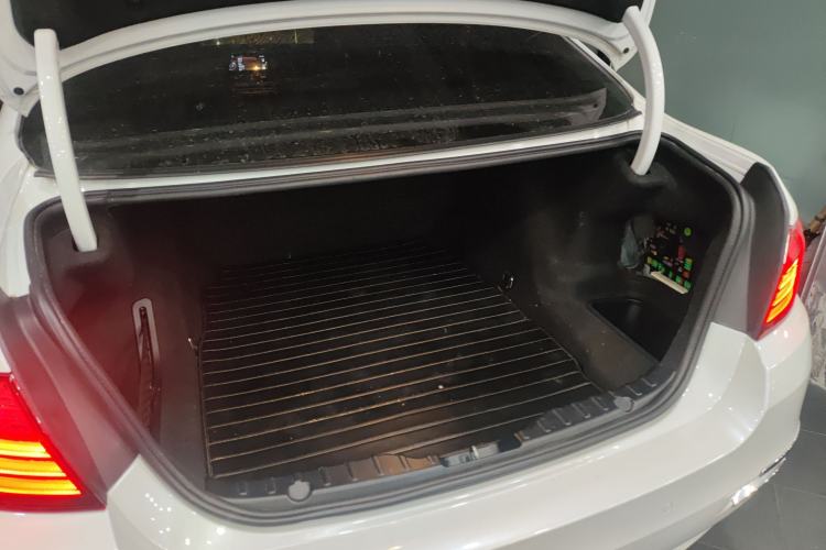 Used BMW 5 Series 2017 520Li Elegant Edition Trunk