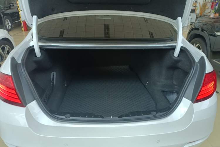 Used BMW 5 Series 2017 520Li Elegant Edition Trunk