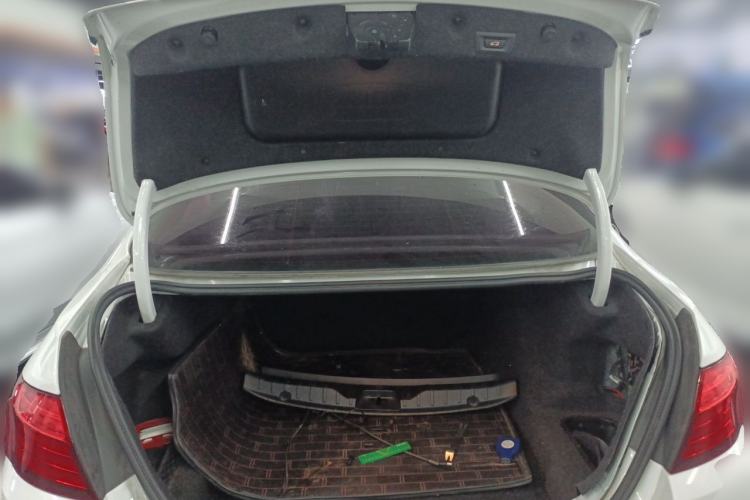 Used BMW 5 Series 2017 525Li Luxury Design Package Trunk