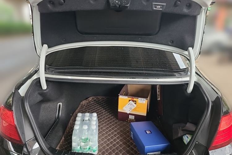 Used BMW 5 Series 2017 525Li Luxury Design Package Trunk