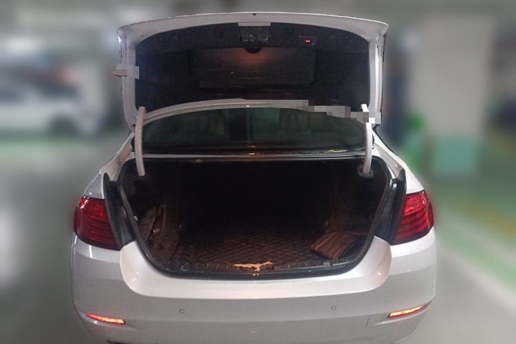 Used BMW 5 Series 2017 525Li Leading Model Trunk