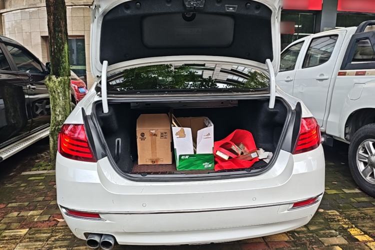 Used BMW 5 Series 2017 525Li Luxury Design Package Trunk