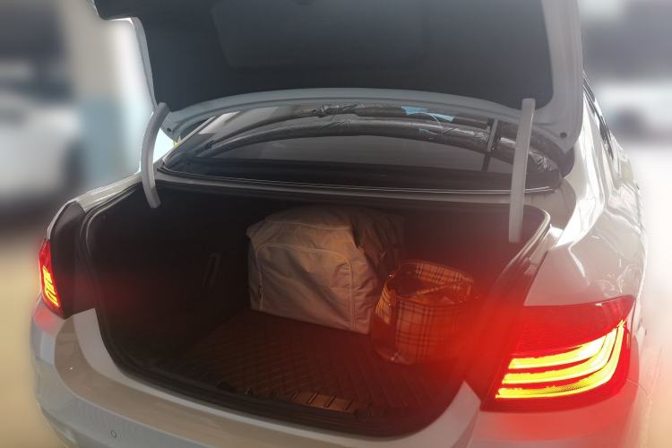 Used BMW 5 Series 2017 525Li Leading Model Trunk
