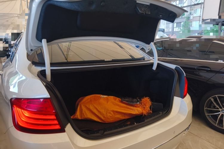 Used BMW 5 Series 2017 525Li Luxury Design Package Trunk