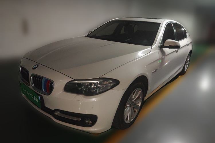 Used BMW 5 Series 2017 520Li Elegant Edition Guazi used car, China used car export, Used car for sale, Used BMW cars, Cheapest cars for sale