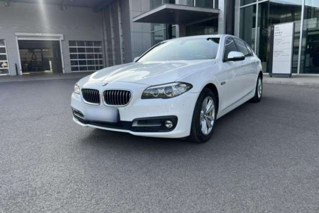 Ojetý BMW 5 Series 2017 520Li Elegant Edition
