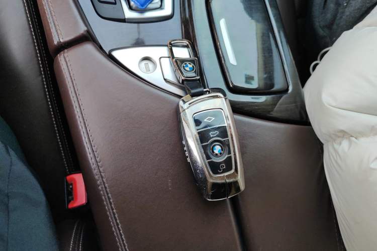 Used BMW 5 Series 2017 525Li Luxury Design Package Vehicle Key