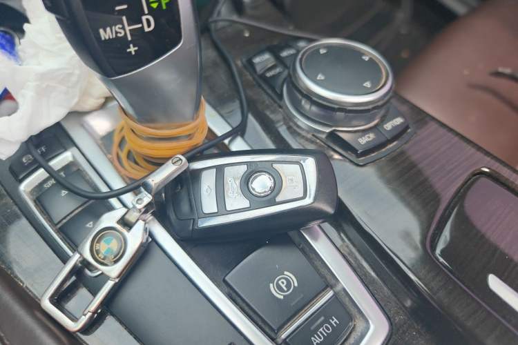 Used BMW 5 Series 2017 525Li Leading Model Vehicle Key