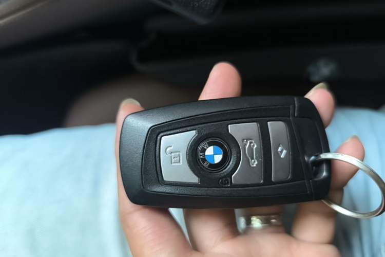 Used BMW 5 Series 2017 525Li Leading Model Vehicle Key