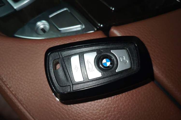Used BMW 5 Series 2017 525Li Leading Model Vehicle Key