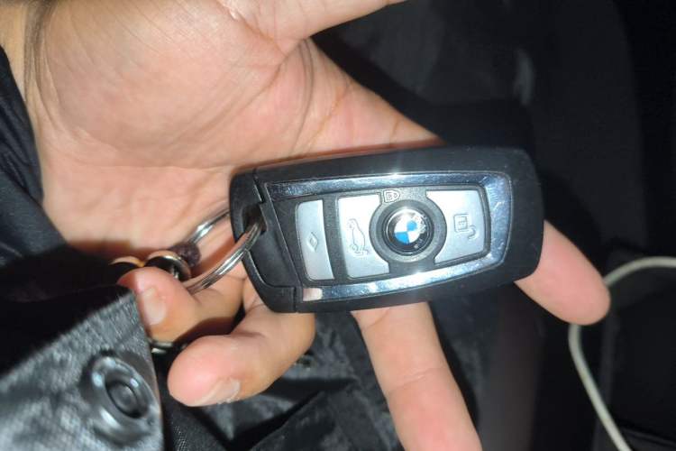 Used BMW 5 Series 2017 525Li Luxury Design Package Vehicle Key