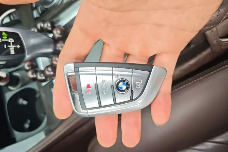 Used BMW 5 Series 2017 525Li Luxury Design Package Vehicle Key