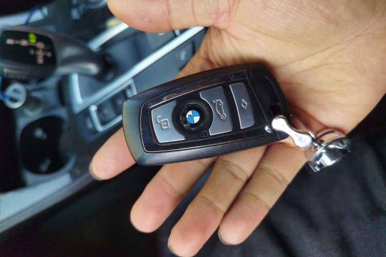 Used BMW 5 Series 2017 525Li Luxury Design Package Vehicle Key