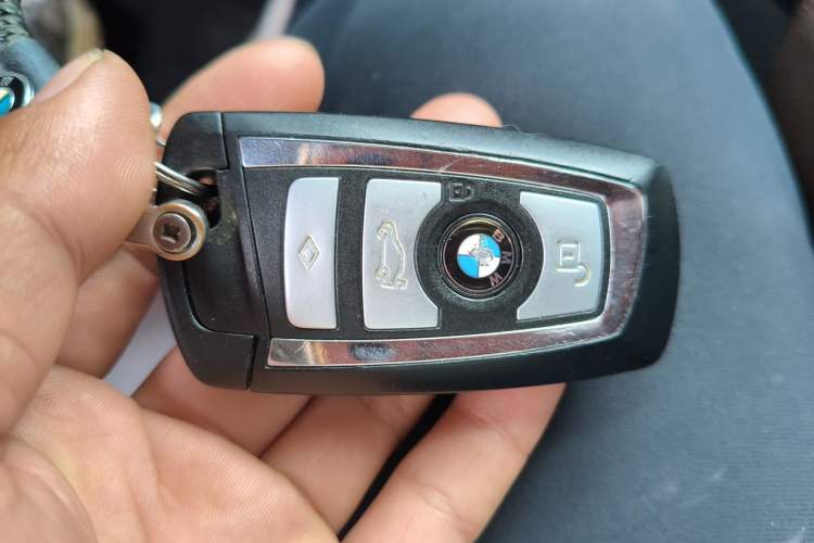 Used BMW 5 Series 2017 525Li Luxury Design Package Vehicle Key