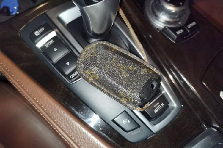 Used BMW 5 Series 2017 525Li Leading Model Vehicle Key