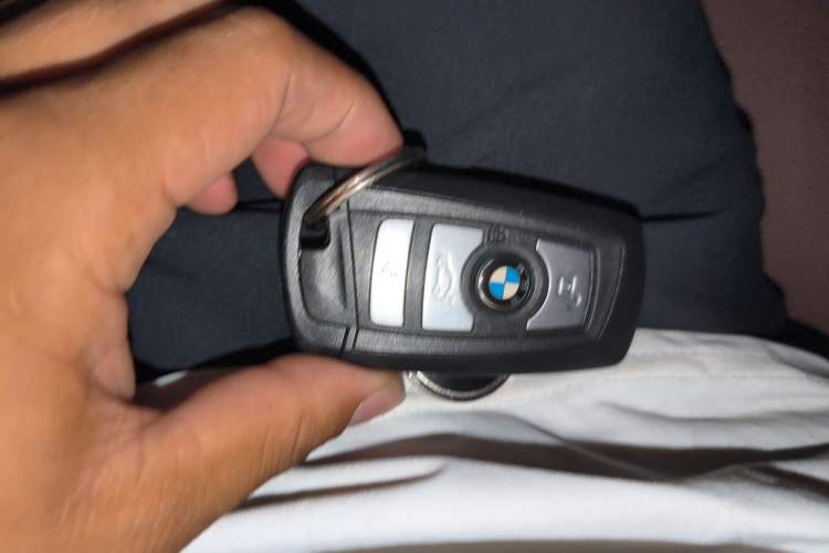 Used BMW 5 Series 2017 528Li Leading Model Vehicle Key