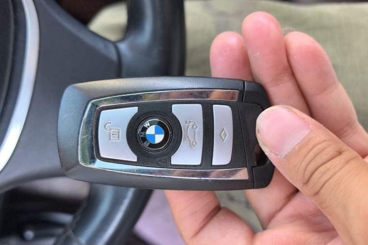Used BMW 5 Series 2017 525Li Luxury Design Package Vehicle Key