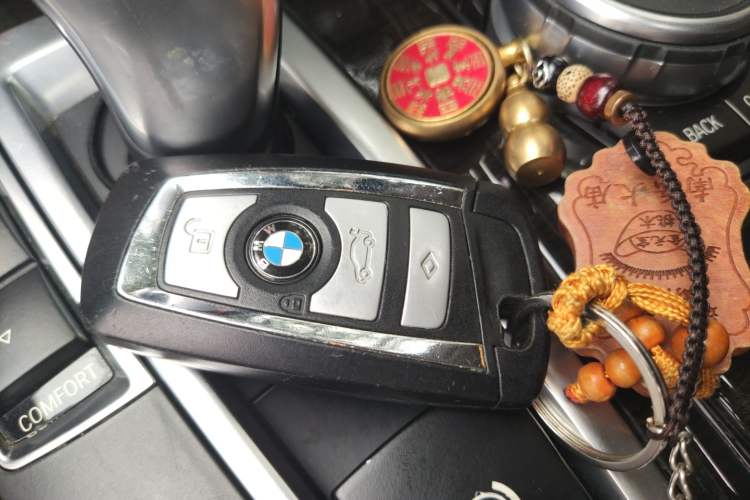 Used BMW 5 Series 2017 525Li Luxury Design Package Vehicle Key