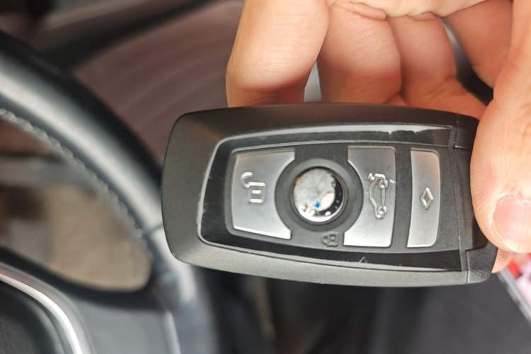 Used BMW 5 Series 2017 525Li Luxury Design Package Vehicle Key