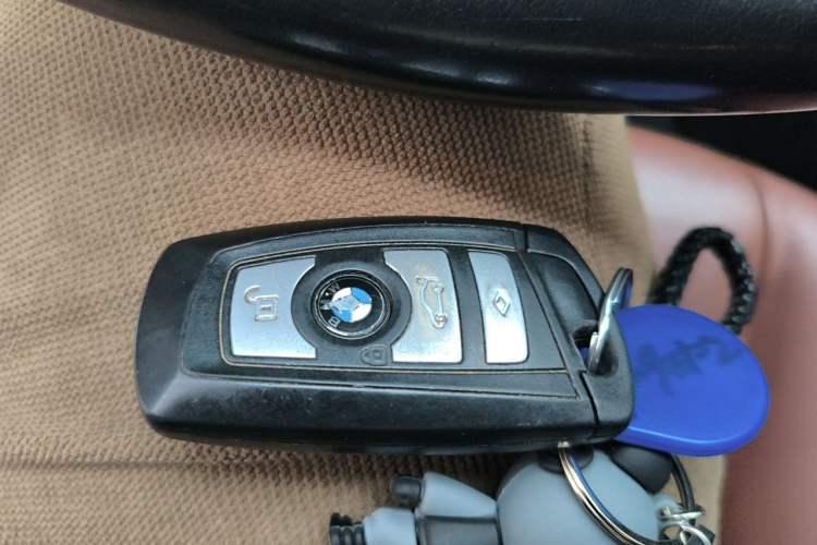Used BMW 5 Series 2017 520Li Elegant Edition Vehicle Key