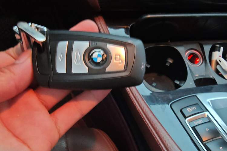 Used BMW 5 Series 2017 520Li Elegant Edition Vehicle Key