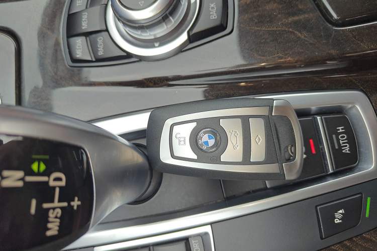 Used BMW 5 Series 2017 525Li Leading Model Vehicle Key