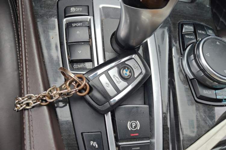 Used BMW 5 Series 2017 525Li Luxury Design Package Vehicle Key