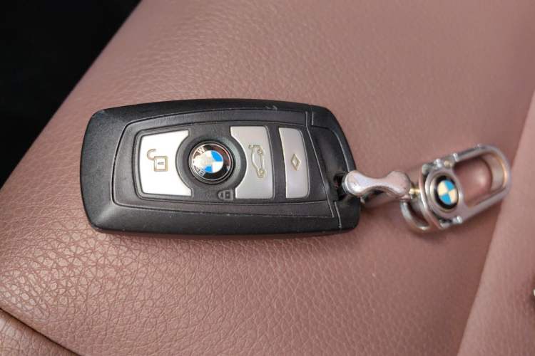 Used BMW 5 Series 2017 525Li Leading Model Vehicle Key