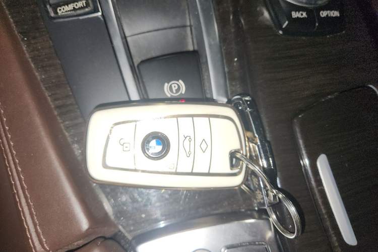 Used BMW 5 Series 2017 525Li Luxury Design Package Vehicle Key