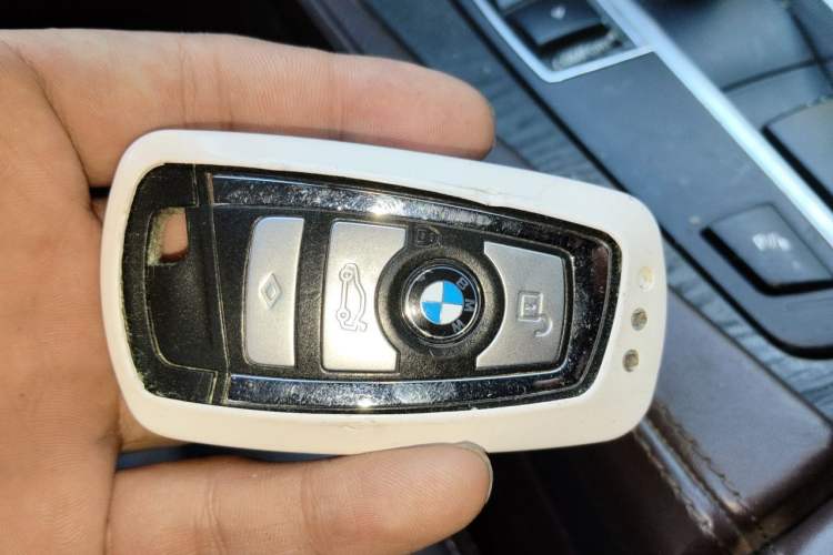 Used BMW 5 Series 2017 525Li Luxury Design Package Vehicle Key