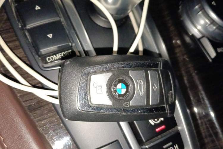 Used BMW 5 Series 2017 525Li Luxury Design Package Vehicle Key