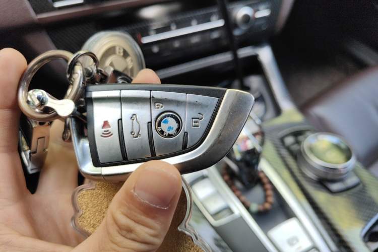Used BMW 5 Series 2017 525Li Luxury Design Package Vehicle Key