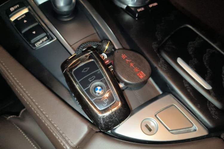 Used BMW 5 Series 2017 525Li Luxury Design Package Vehicle Key