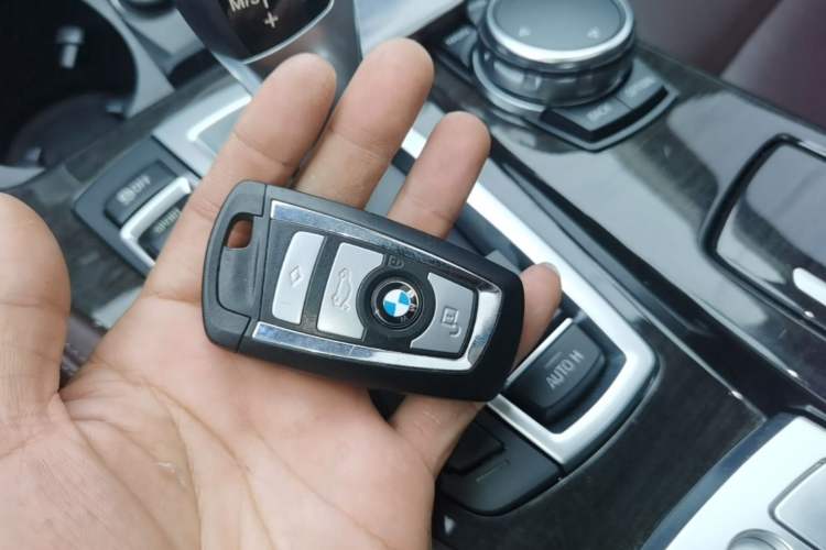 Used BMW 5 Series 2017 525Li Luxury Design Package Vehicle Key