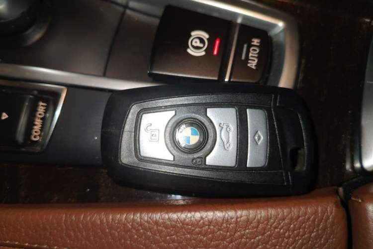 Used BMW 5 Series 2017 528Li Leading Model Vehicle Key