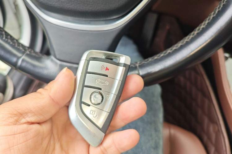 Used BMW 5 Series 2017 525Li Leading Model Vehicle Key