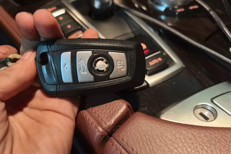 Used BMW 5 Series 2017 528Li Leading Model Vehicle Key