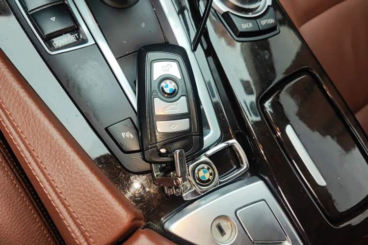 Used BMW 5 Series 2017 525Li Leading Model Vehicle Key