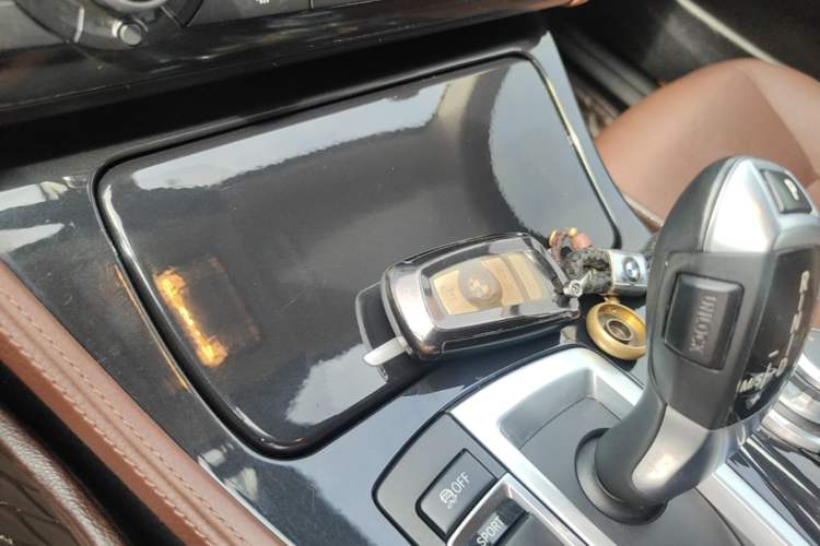 Used BMW 5 Series 2017 520Li Elegant Edition Vehicle Key
