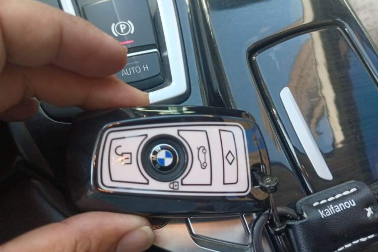 Used BMW 5 Series 2017 525Li Luxury Design Package Vehicle Key
